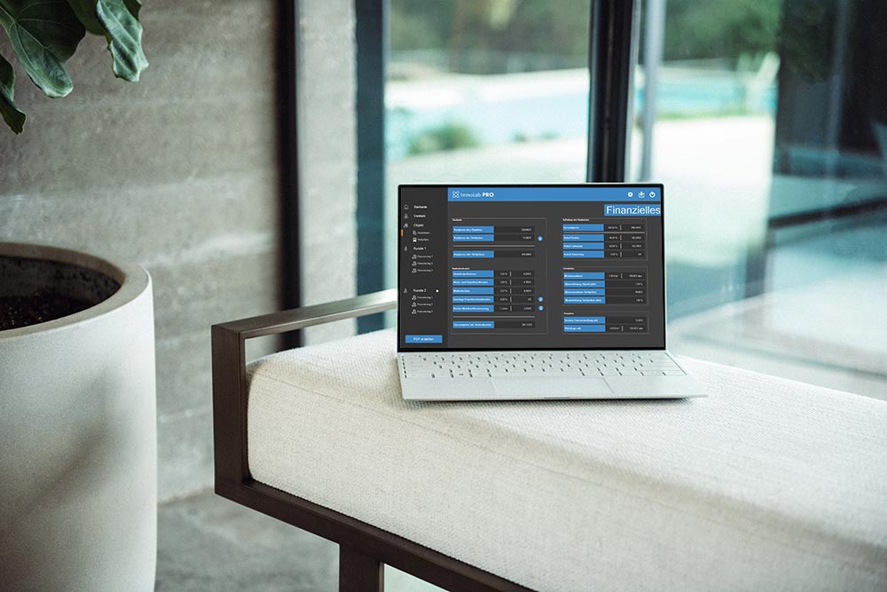 Notebook mit ImmoLab PRO